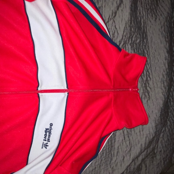 Adidas track suit red thick material - Picture 3 of 5